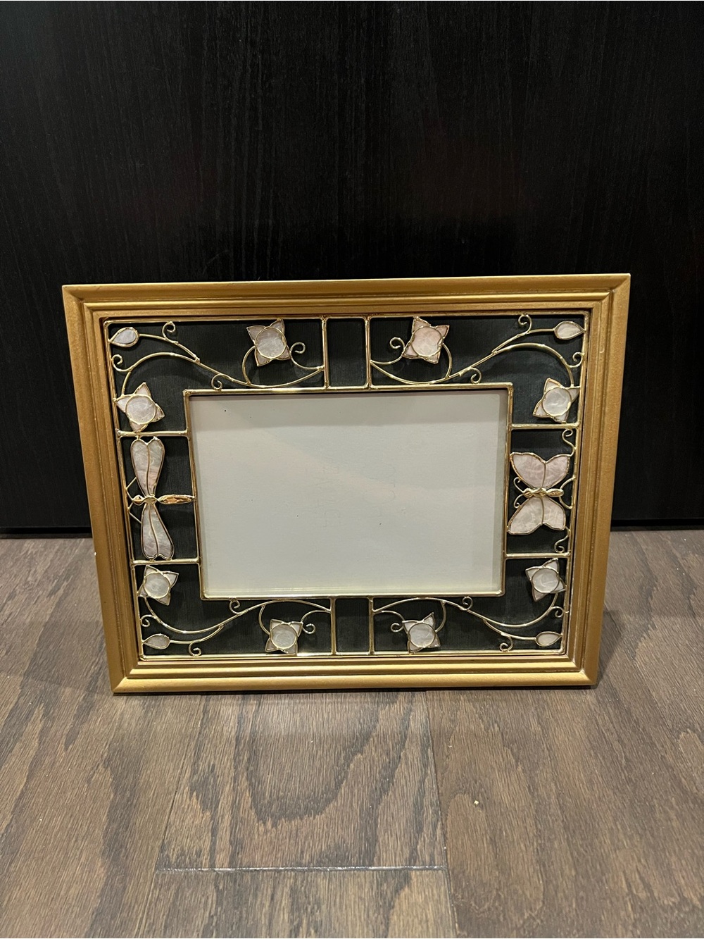 Vintage 1998 Enesco Gold Wire Capiz Shell Picture Frame Dragonfly Butterfly